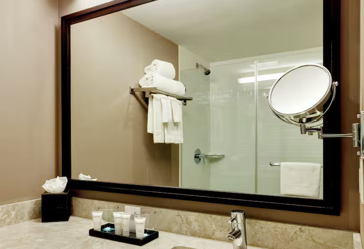 1 King Distrikt Hotel NYC By Hilton July 17-19