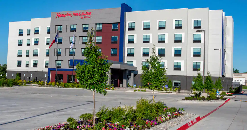 2 Qn Hampton Inn and Suites Irving Hwy 183 July 13-15