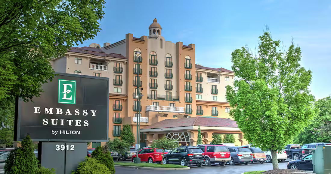 2 Qn 1 Bdrm Ste  Embassy Suites Indianapolis N. April 3-6 2026