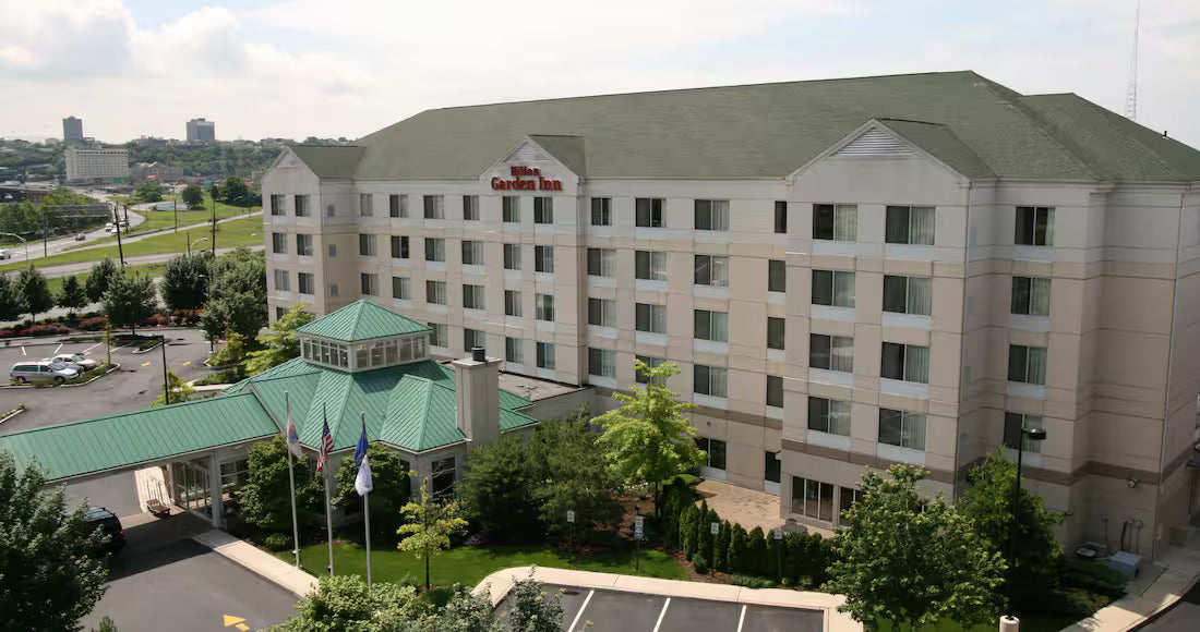 2 Qn Hilton Garden Inn Secaucus / Meadowlands July 17-20