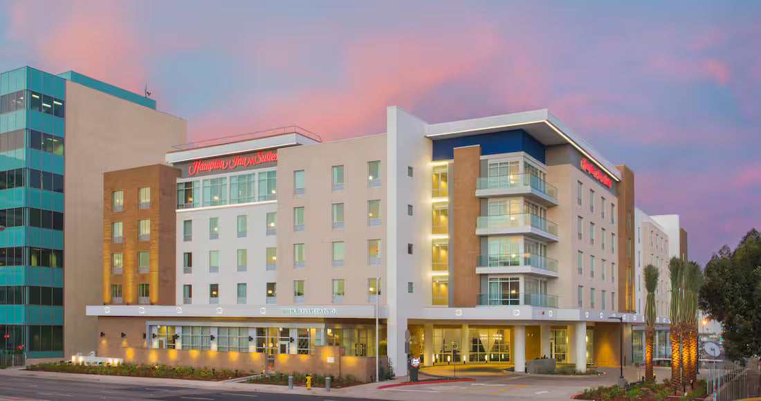 2 Qn Hampton Inn LAX El Segundo July 9-12