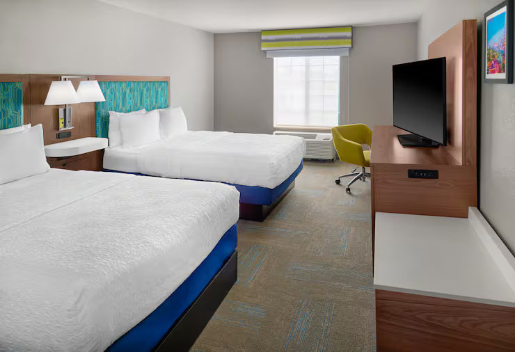 2 Qn Hampton Inn Kansas City / The Legends July 10-12