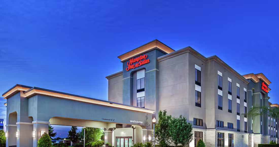 2 Qn Hampton Inn Houston/League City June 28-July 5