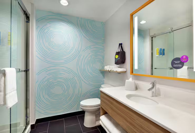 2 Qn Tru By Hilton NASA June 28-July5