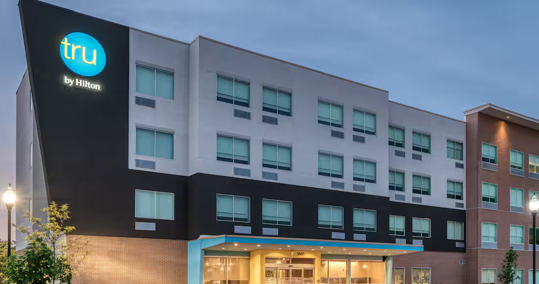 2 Qn Tru By Hilton Indianapolis April 3-6 2026