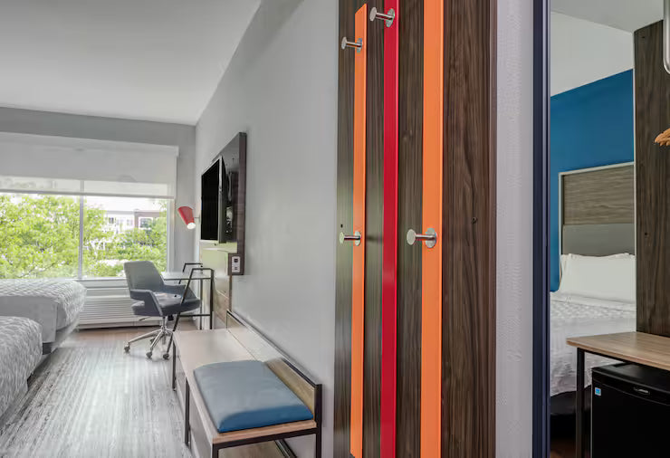 2 Qn Tru By Hilton Indianapolis April 3-6 2026