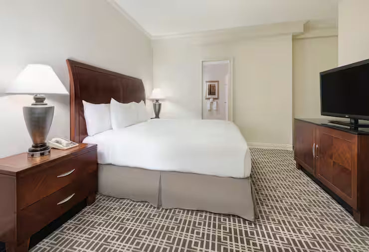 1 King Suite W/ Sofa Bed Hilton Hilton Houston Post Oak by the Galleria June 13-20