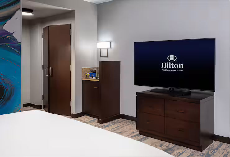 2 Qn Hilton Americas July 3-5