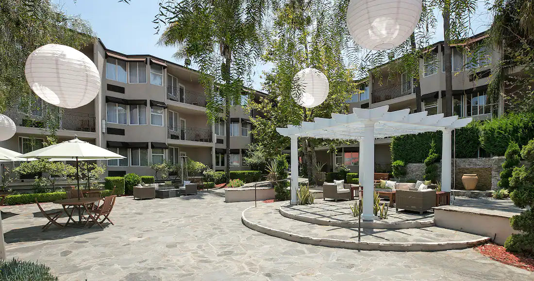 2 Dbl The Belamar Hotel Manhattan Beach July 9-12