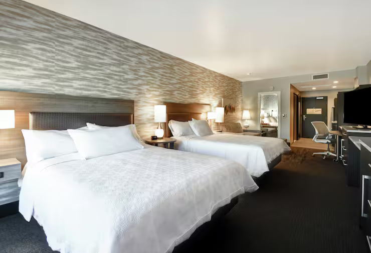 2 Queen Suite Home 2 Suites Hilton LA / Montebello June 11-13